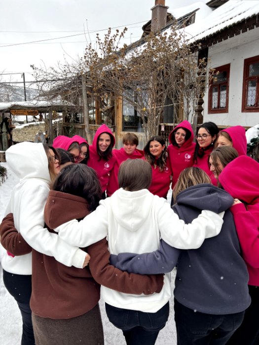 Crearea spațiilor de discuții feministe